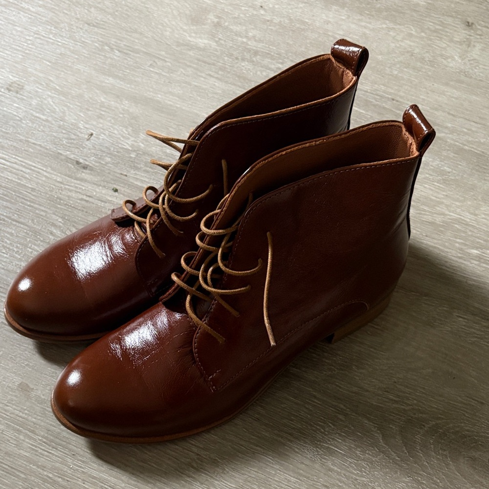 Brand New Handcrafted Elegant Brown Leather Ankle Booties + Fringe